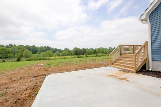 Building Photo - 5821 Highland Lick Rd