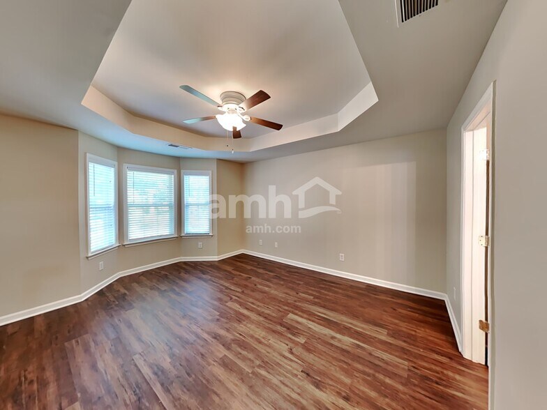 Building Photo - 219 Highland Falls Dr