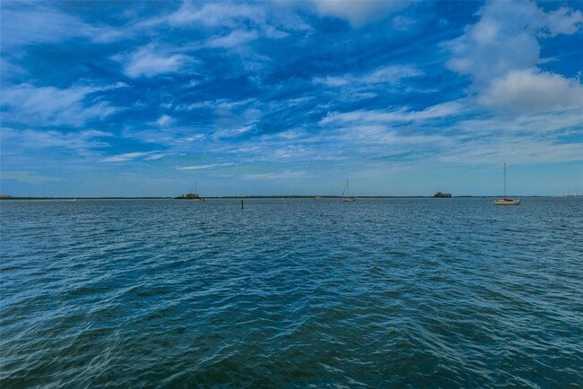 Building Photo - 1502 Cottonwood Terrace