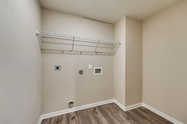 Building Photo - 318 Sweet Pea Ln