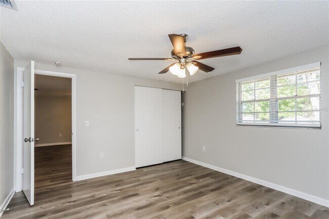 Building Photo - 2922 Java Plum Ave