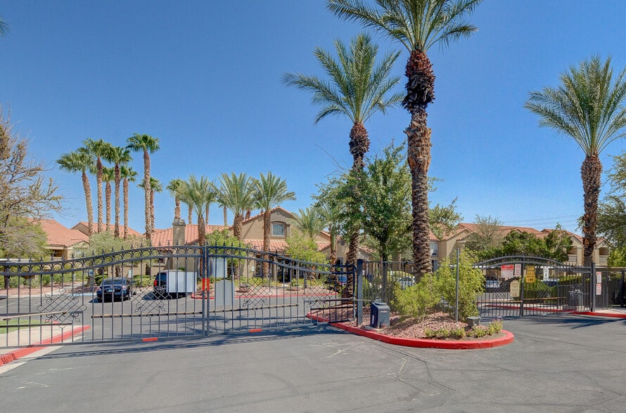 Building Photo - 2300 E Silverado Ranch Blvd