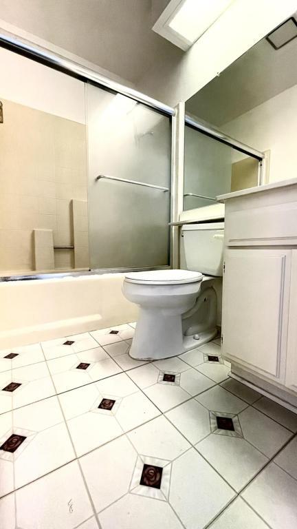 Building Photo - 1204 Walnut Grove Ave