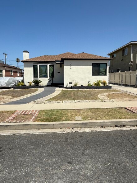 Primary Photo - 3519 W 82nd Pl
