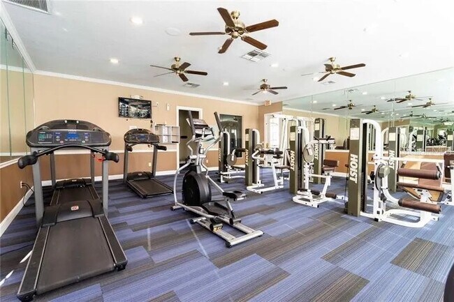 Building Photo - 14316 Fredricksburg Dr