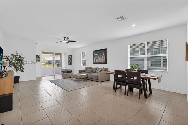 Building Photo - 1368 Haywagon Tr.