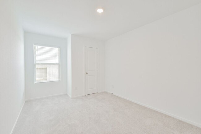 Building Photo - 18562 Cepagatti Dr