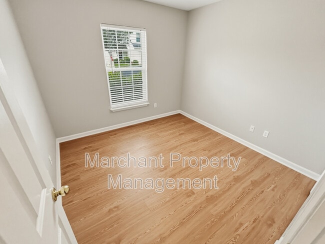 Building Photo - 776 Waterbrook Ln