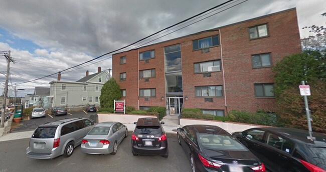 Building Photo - 36 Dighton St