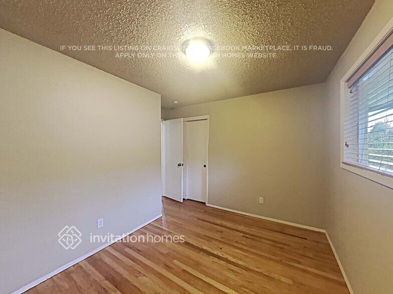 Building Photo - 6605 S 127th Pl