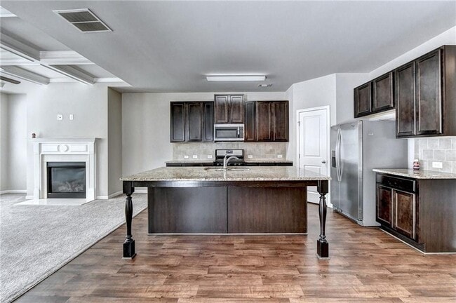 Building Photo - 2409 Ivy Meadow Ln