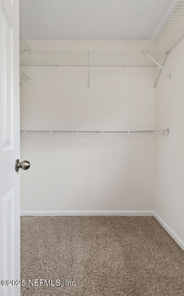 Building Photo - 411 Walnut Dr