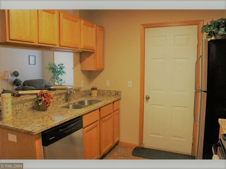 Building Photo - 4415 Naper Bay