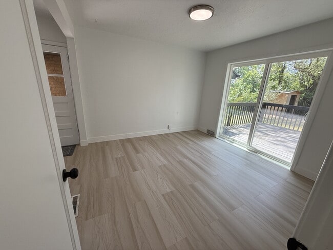Building Photo - 4250 S 1300 E