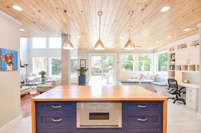 Building Photo - 7106 Habersham Ave