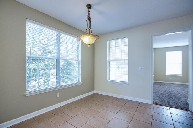 Building Photo - 4266 Park Crossing Tr