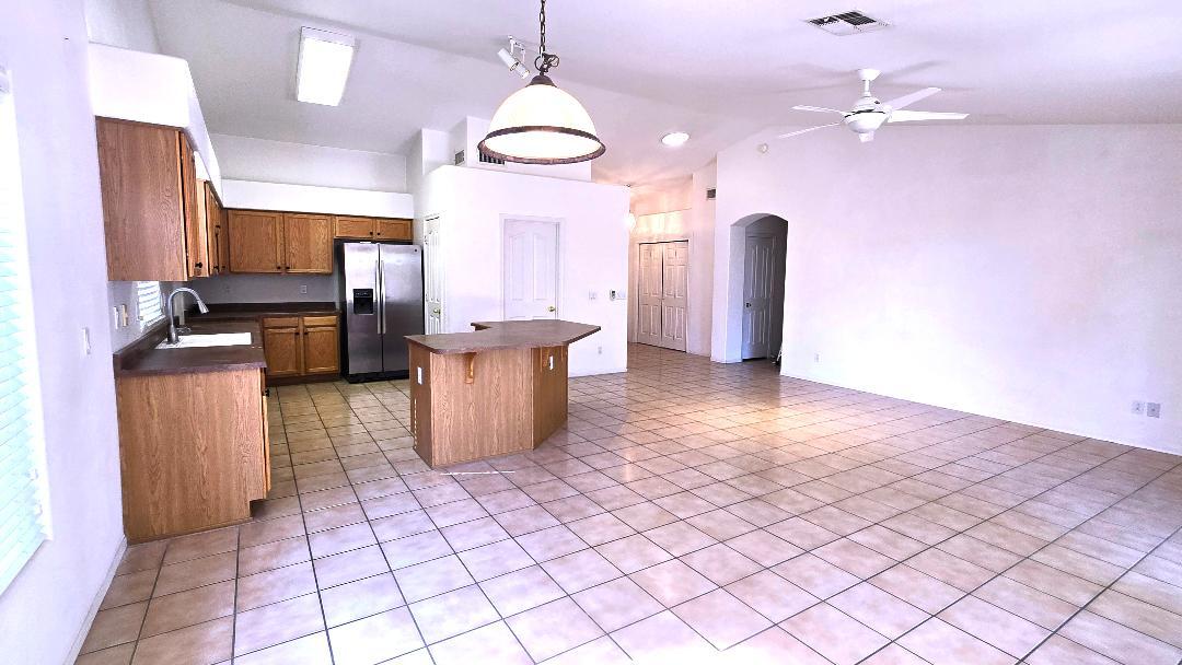 Building Photo - 6611 W Lariat Ln