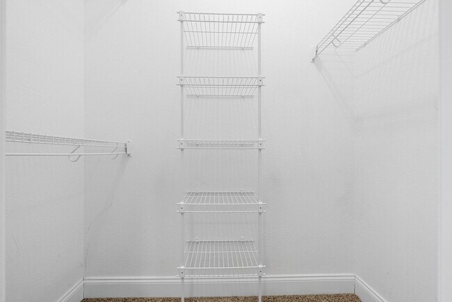 Building Photo - Pet Friendly in Sango!