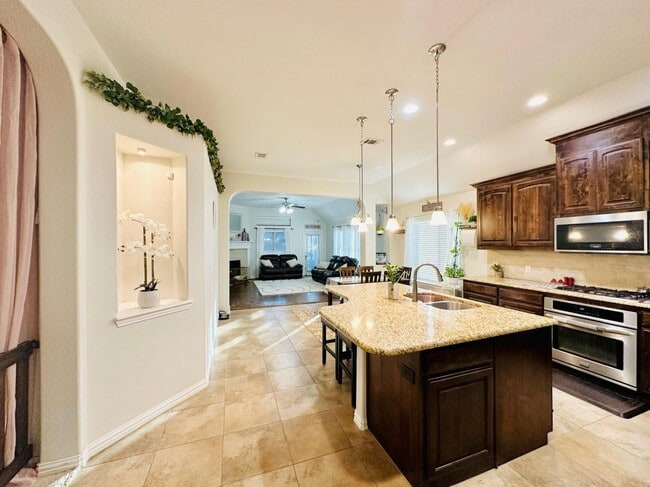 Building Photo - 2448 Elm Valley Dr