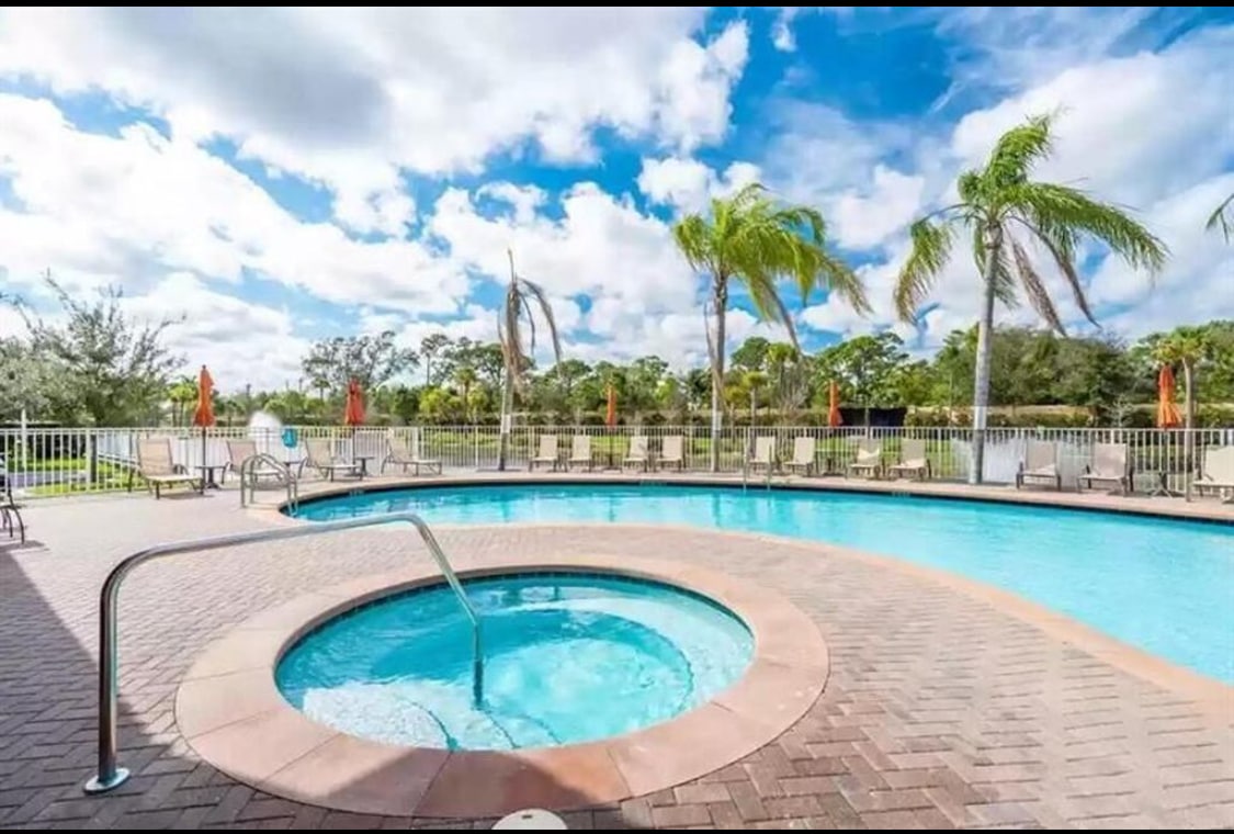 Building Photo - 5902 Monterra Club Dr