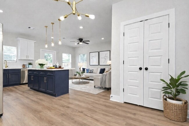 Building Photo - 4713 Talina Way