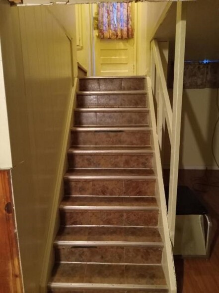 Stairs to Finished Basement - 11742 Beaconsfield St