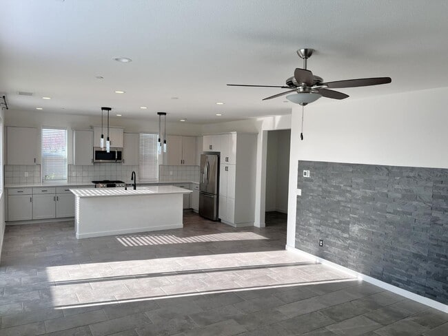 Building Photo - 4031 Dylan Rd