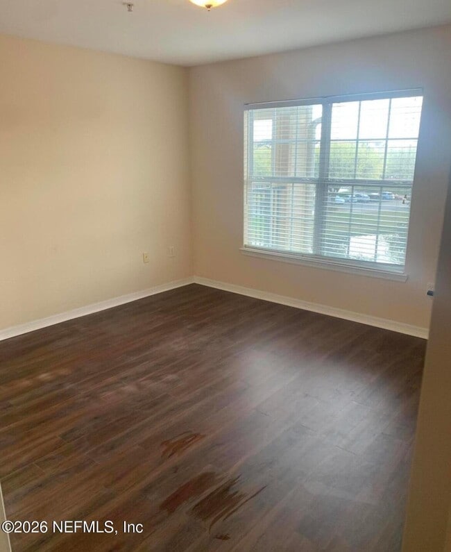 Building Photo - 7800 Point Meadows Dr