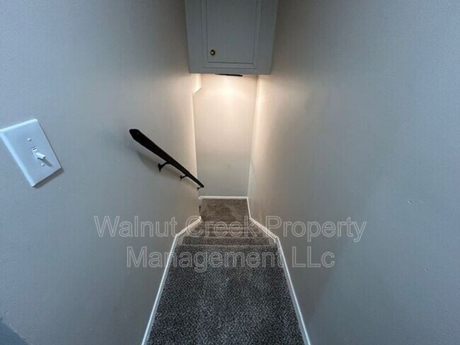 Building Photo - 5520 Beavercrest Dr