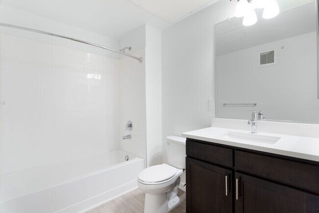 Building Photo - Gorgeous 2 beds 2 baths in Parker! Holiday move-in special 50% off the first month's rent!!