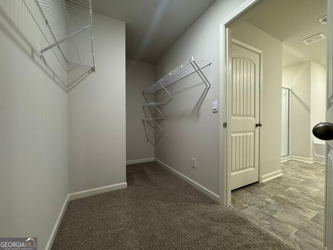 Building Photo - 279 Belmont Dr