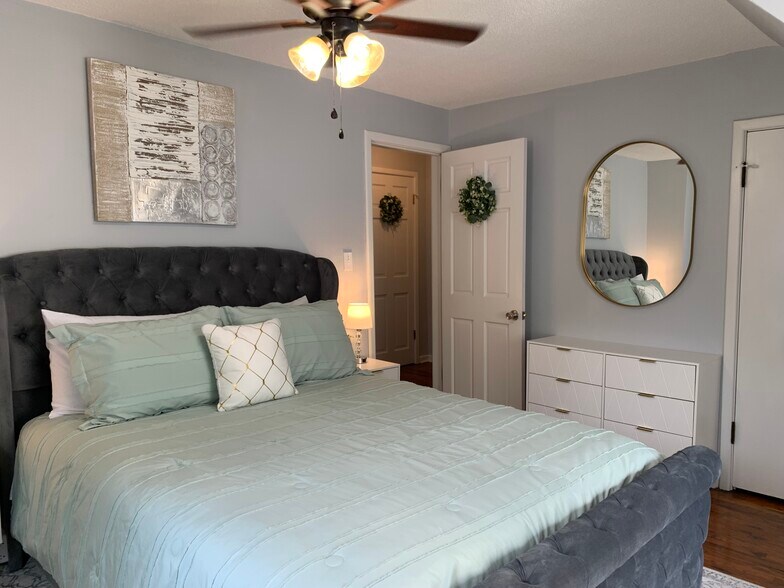 Master Bedroom - 412 N 9th St