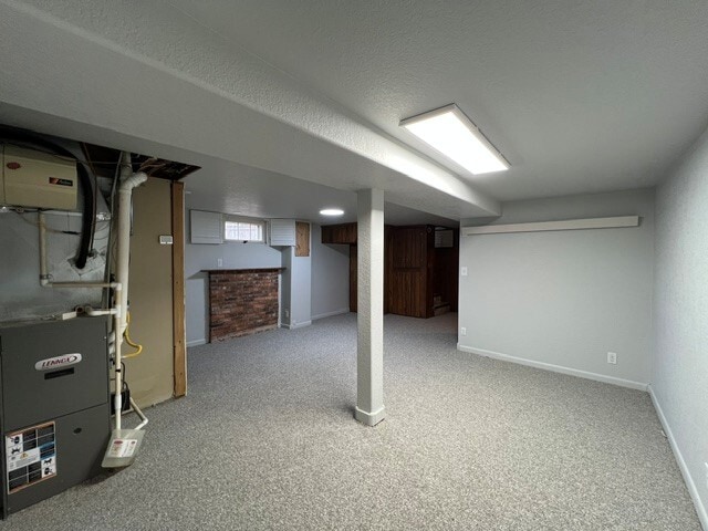 Building Photo - 2125 Stirling St