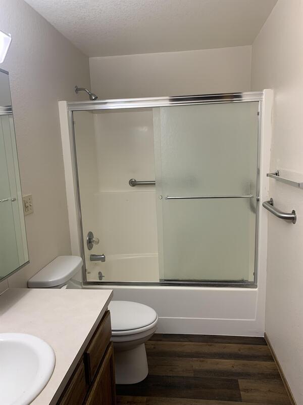 Building Photo - 309 S 14th St