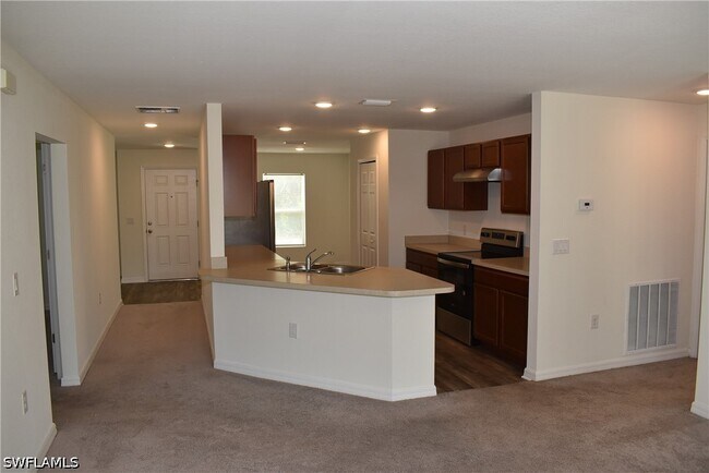 Building Photo - 3503 Samoa Ave