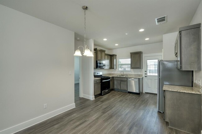 Building Photo - 1300 Black Locust Drive West