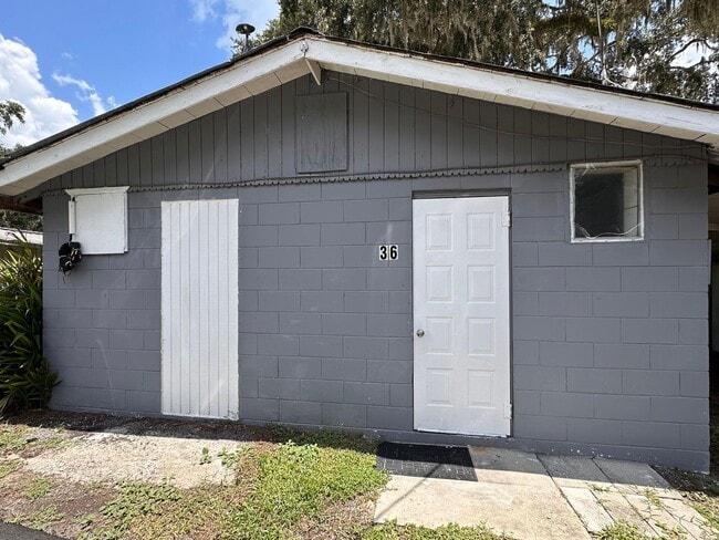 Building Photo - 1 bed / 1 bath - $750