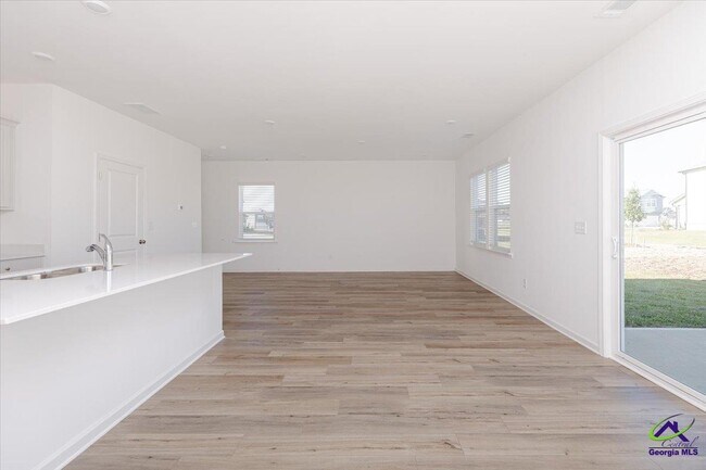 Building Photo - 218 Hickory Rdg Trl