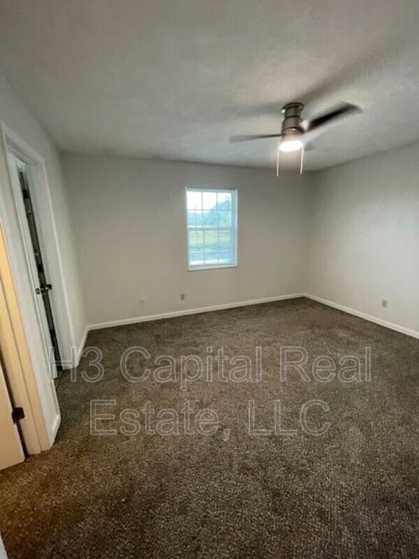 Building Photo - 130 Brookview Dr