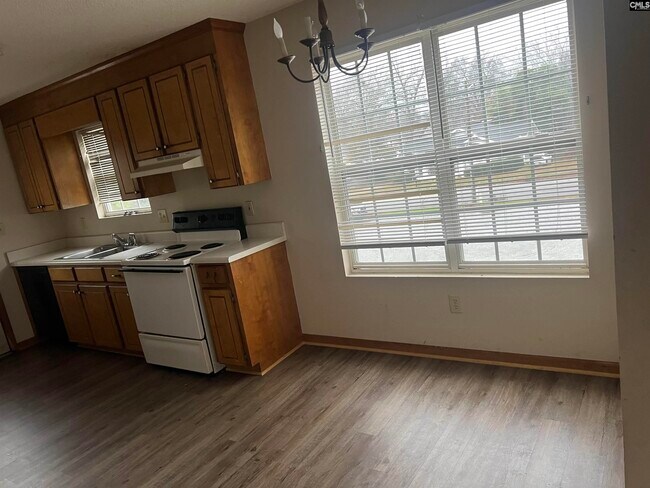 Building Photo - 122 Hazelwood Ct