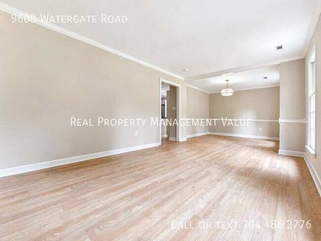 Building Photo - 9608 Watergate Rd