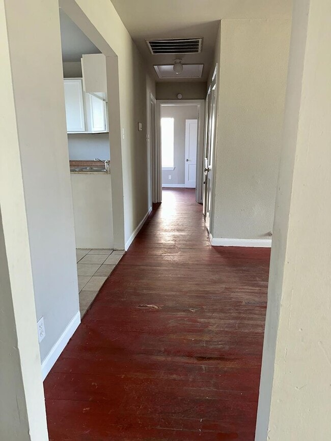 Building Photo - Great 3 Bedroom Single Family in Angleton