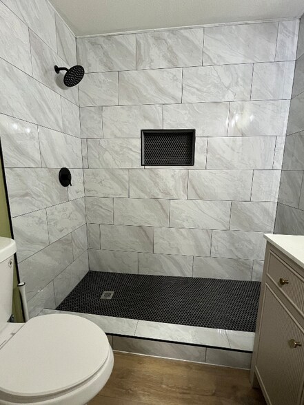 Building Photo - 638 Ribbon Grass Ave