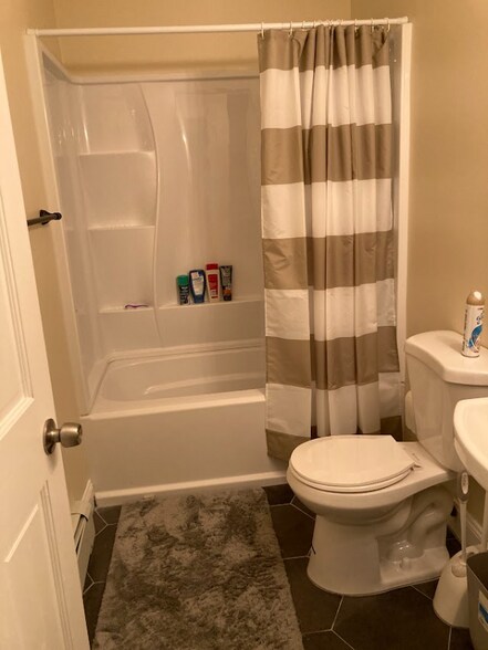 Building Photo - 101 Calumet St