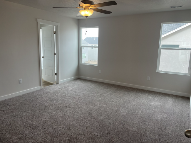 Building Photo - 837 N Marble Rd