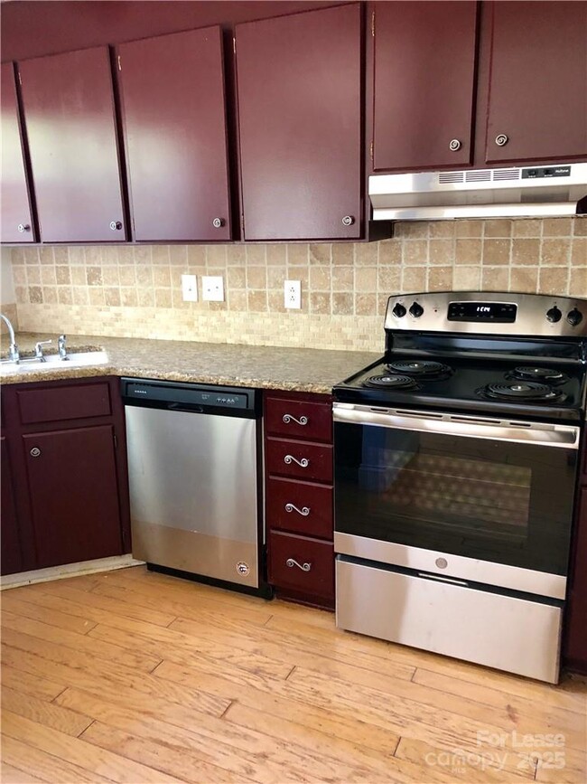 Building Photo - 13801 Dannemara Dr