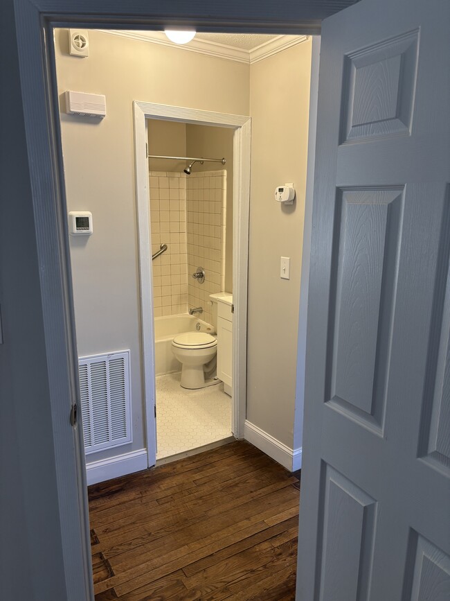 Building Photo - 307 Boundary Ln