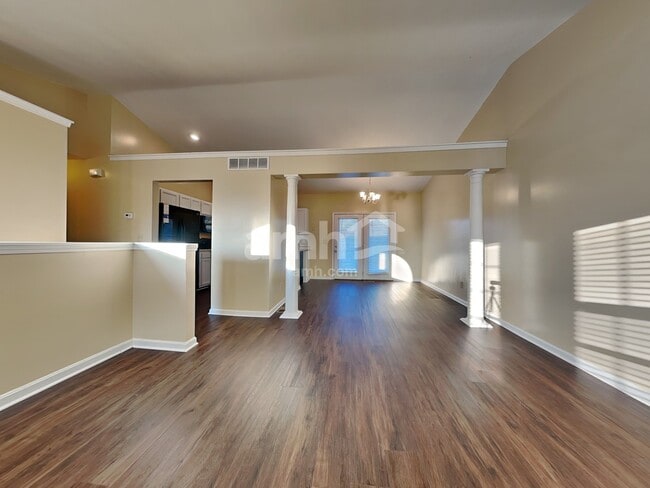 Building Photo - 8973 Julia Mdws