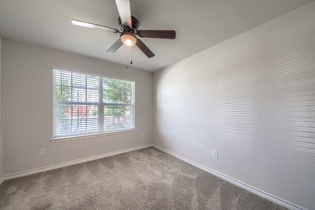 Building Photo - Welcome to this beautifully maintained 4-bedroom, 2-bathroom home in the highly desirable Whisper...