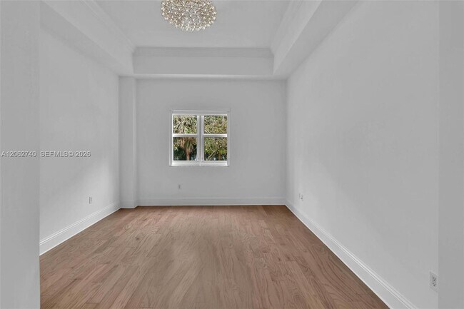 Building Photo - 20000 E Country Club Dr